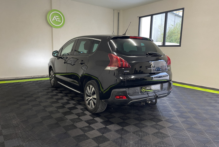 Peugeot 3008 1.2 Puretech 130cv Active + Toit Panoramique + Attelage / Distribution à jour