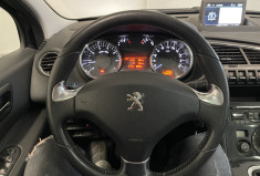 Peugeot 3008 1.2 Puretech 130cv Active + Toit Panoramique + Attelage / Distribution à jour