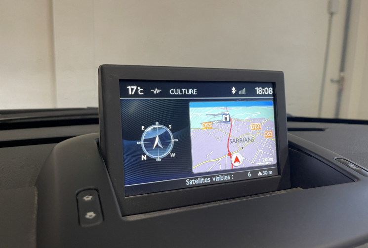 Peugeot 3008 1.2 Puretech 130cv Active + Toit Panoramique + Attelage / Distribution à jour