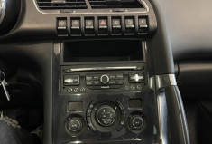 Peugeot 3008 1.2 Puretech 130cv Active + Toit Panoramique + Attelage / Distribution à jour