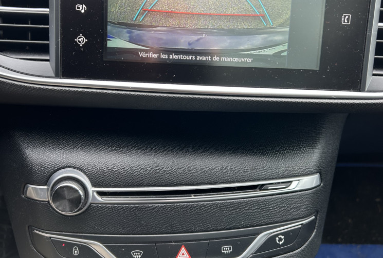 Peugeot 308 SW 1.6l  BlueHDI ALLURE EAT6 Toit panoramique