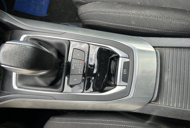 Peugeot 308 SW 1.6l  BlueHDI ALLURE EAT6 Toit panoramique