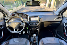 Peugeot 2008 130 ch GT Line  / Toit Panoramique / Pack Black / Distribution ok / Garantie 6 mois