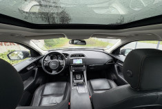 Jaguar F-Pace 180ch Portfolio 2.0d * Toit Ouvrant * 4x4 * BVA8 * Caméra * Meridian * Sièges Elec 