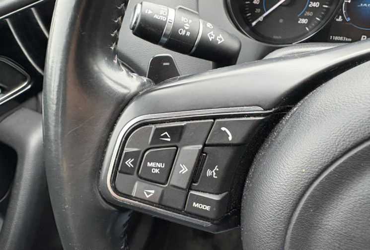 Jaguar F-Pace 180ch Portfolio 2.0d * Toit Ouvrant * 4x4 * BVA8 * Caméra * Meridian * Sièges Elec 