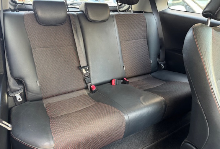 Toyota Yaris 1.4 D4-D DPF 90 cv origine France 3em main 