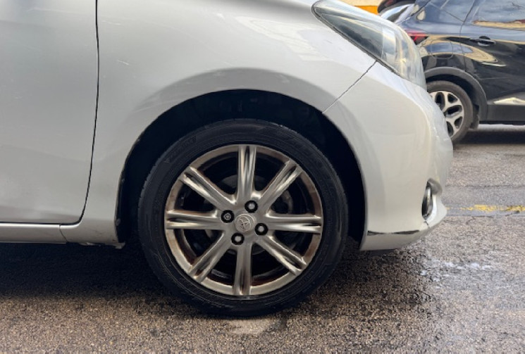 Toyota Yaris 1.4 D4-D DPF 90 cv origine France 3em main 