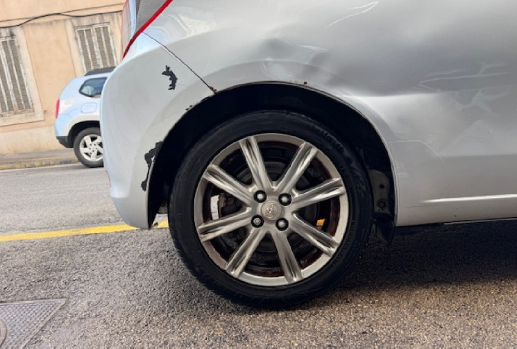 Toyota Yaris 1.4 D4-D DPF 90 cv origine France 3em main 