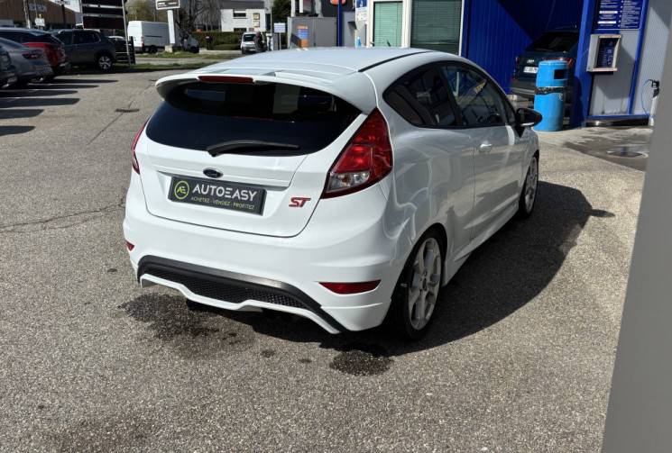 Ford Fiesta VI phase 2 ST 1.6T ecoboost 182 cv