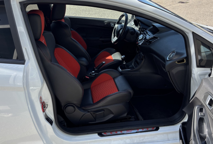 Ford Fiesta VI phase 2 ST 1.6T ecoboost 182 cv