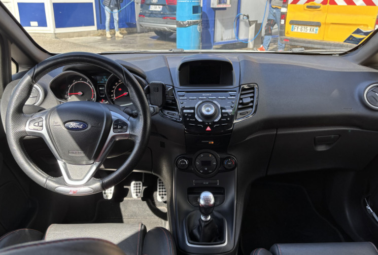 Ford Fiesta VI phase 2 ST 1.6T ecoboost 182 cv