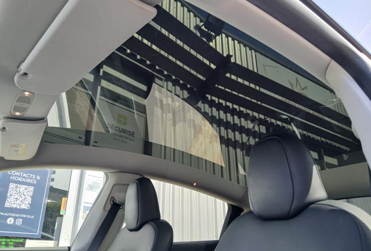 Tesla Model Y GRAND AUTONOMIE 4X4 514 Maximum Long Range AWD