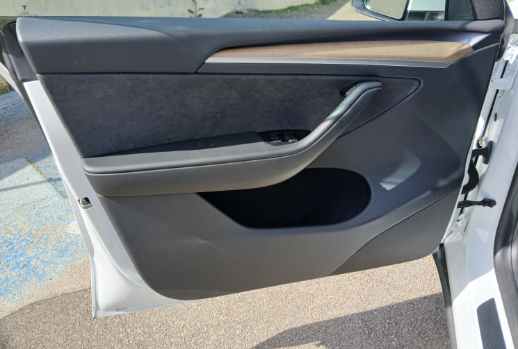 Tesla Model Y GRAND AUTONOMIE 4X4 514 Maximum Long Range AWD