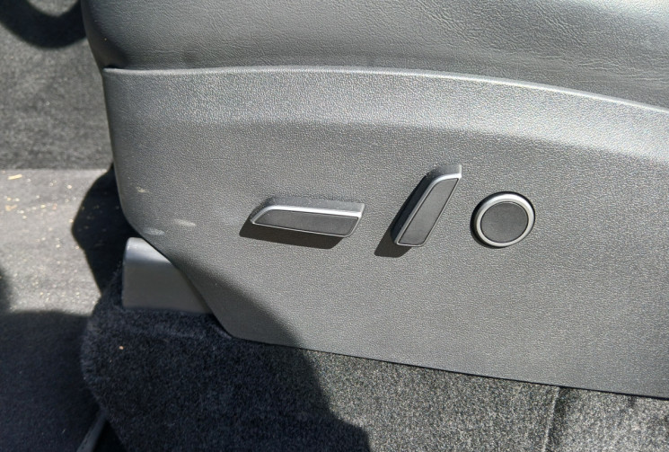 Tesla Model Y GRAND AUTONOMIE 4X4 514 Maximum Long Range AWD