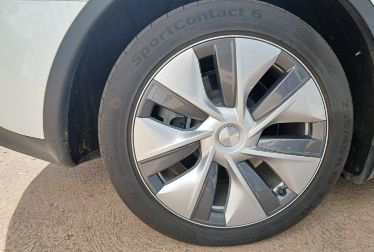 Tesla Model Y GRAND AUTONOMIE 4X4 514 Maximum Long Range AWD