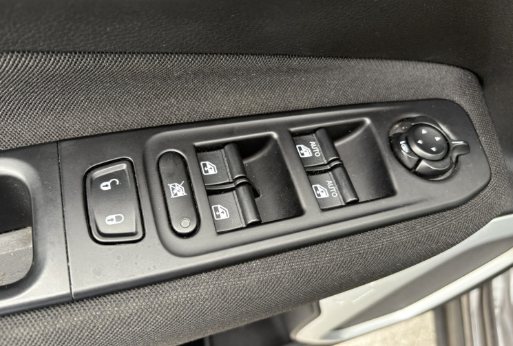 Jeep RENEGADE LONGITUDE 120 cv 1.6 CRD * Distribution Faite 03/2025 & Entretien complet * Radar