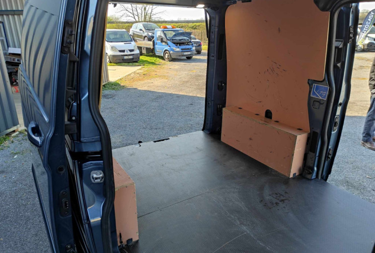 Ford TRANSIT CUSTOM SPORT 2.0 ECOBLUE 185 CH BVA 1ERE MAIN TVA RECUP