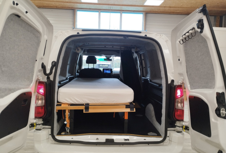 Toyota PROACE City VAN AMENAGE long BVA 130 *AMENAGE ET ISOLE*