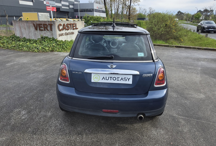Mini Cooper 2 (R56) 1.6 i 16V 120cv * toit ouvrant pano * écran * full cuir * sièges chauffants*    