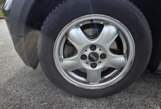 Mini Cooper 2 (R56) 1.6 i 16V 120cv * toit ouvrant pano * écran * full cuir * sièges chauffants*    