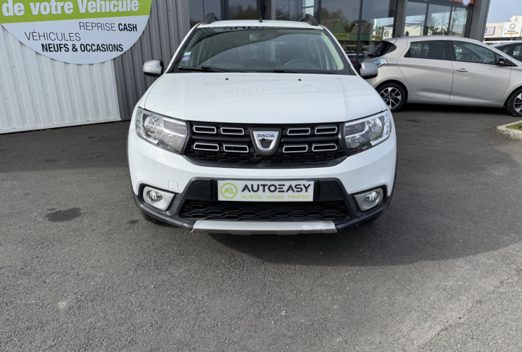 Dacia Sandero 0.9 ECO-G 90ch Stepway ESSENCE/GPL / ATTELAGE / ROUE DE SECOUR / ECRAN TACTILE