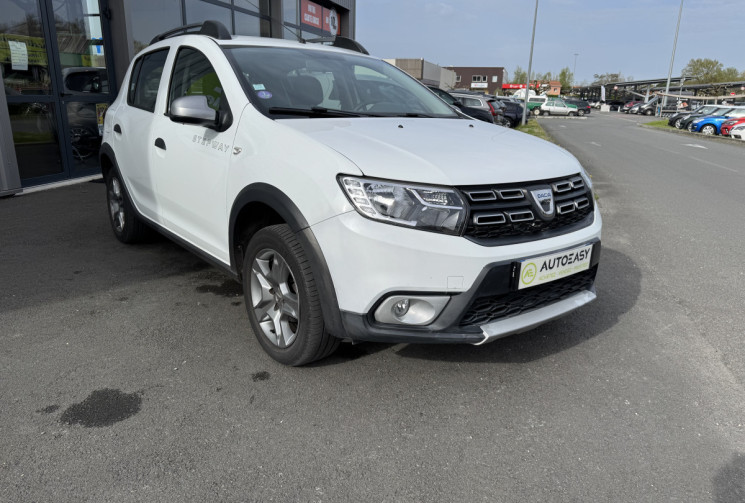 Dacia Sandero 0.9 ECO-G 90ch Stepway ESSENCE/GPL / ATTELAGE / ROUE DE SECOUR / ECRAN TACTILE