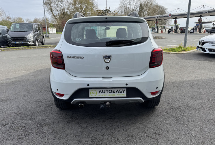 Dacia Sandero 0.9 ECO-G 90ch Stepway ESSENCE/GPL / ATTELAGE / ROUE DE SECOUR / ECRAN TACTILE