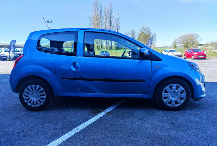 Renault Twingo 1.2 16V 75 CH AUTHENTIQUE 
