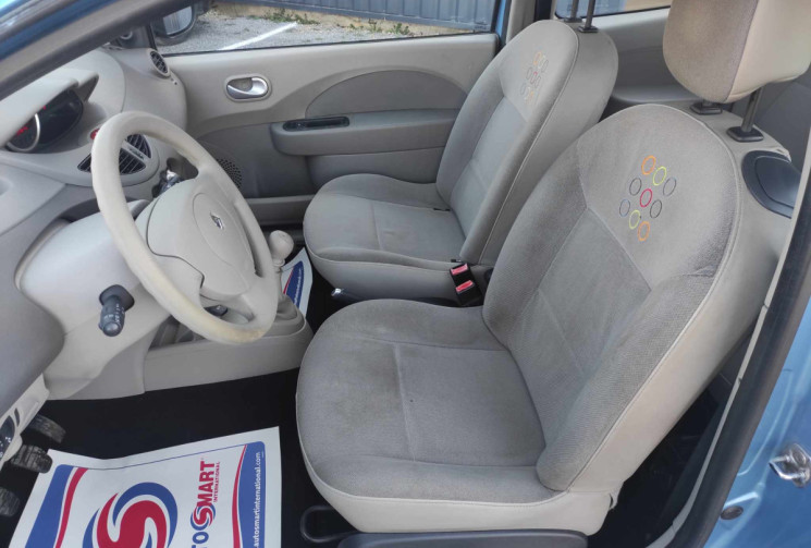 Renault Twingo 1.2 16V 75 CH AUTHENTIQUE 