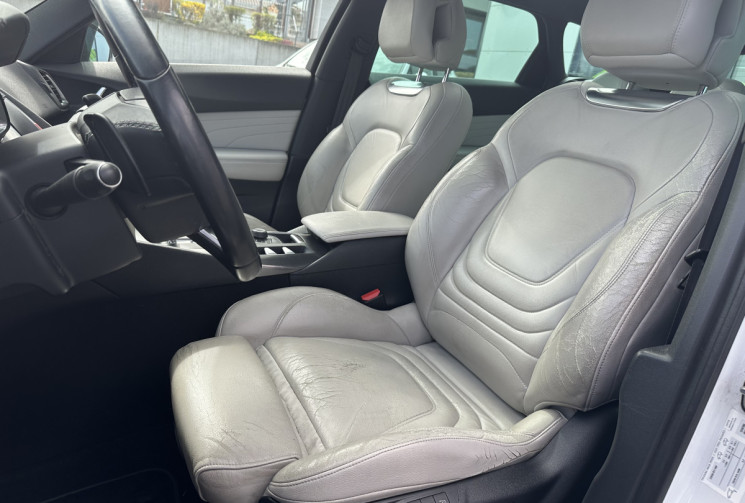 Citroën DS5 2.0 HDi FAP 200 Hybrid4 4x4 BMP6