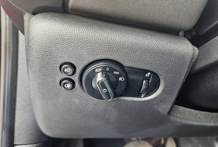 Mini Mini COOPER F55 SD 2.0 170 BVA PACK CHILI