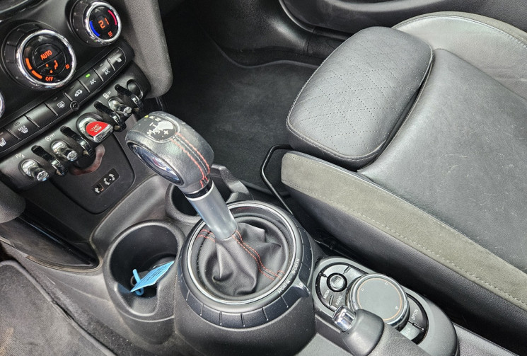 Mini Mini COOPER F55 SD 2.0 170 BVA PACK CHILI