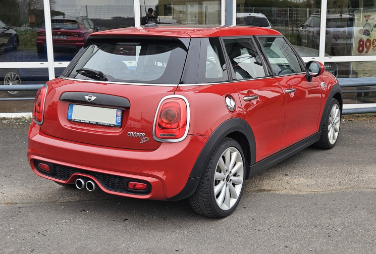 Mini Mini COOPER F55 SD 2.0 170 BVA PACK CHILI