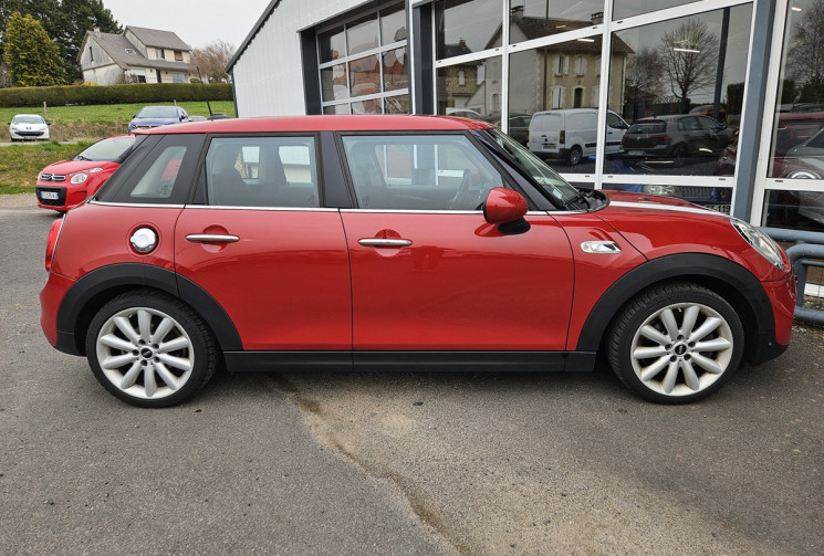 Mini Mini COOPER F55 SD 2.0 170 BVA PACK CHILI
