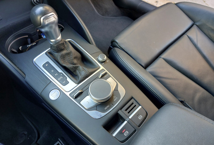 Audi A3 SPORTBACK 40 E TRON 204 DESGN LUXE PLUG IN