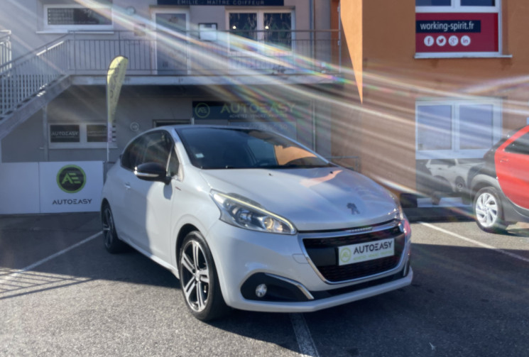 Peugeot 208 1.2 Puretech 110ch GT Line  MOTEUR CHANGE 
