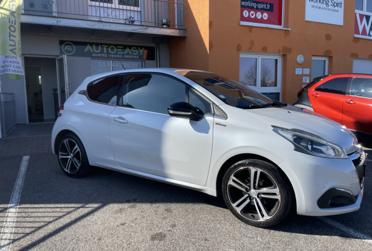 Peugeot 208 1.2 Puretech 110ch GT Line  MOTEUR CHANGE 
