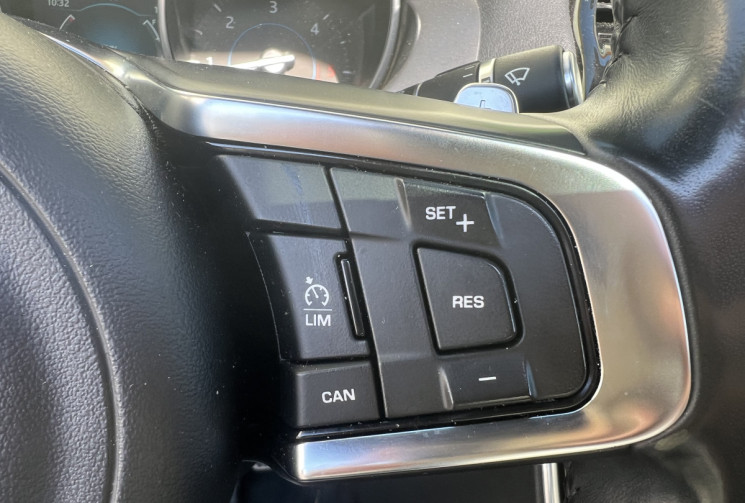 Jaguar XE 2.0 D 180 CH BVA LANDMARK