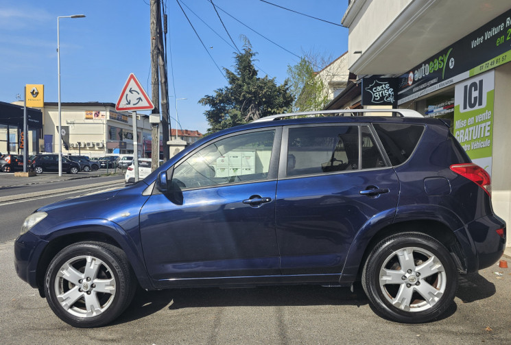 Toyota RAV4 177 CV CUIR TOIT OUVRANT SUIVI DISPO