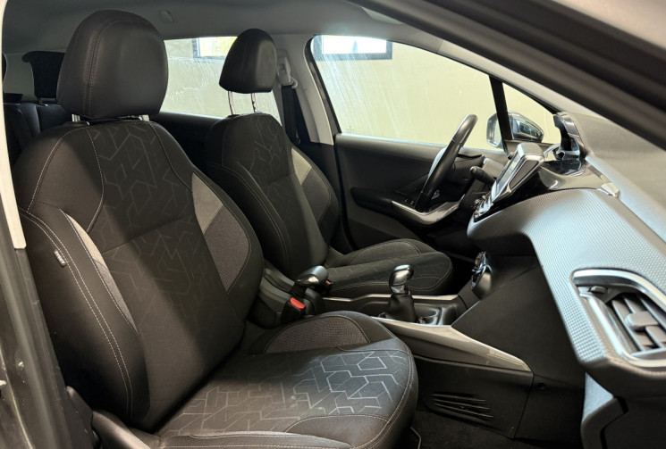 Peugeot 2008 1.2 PureTech 82ch Style