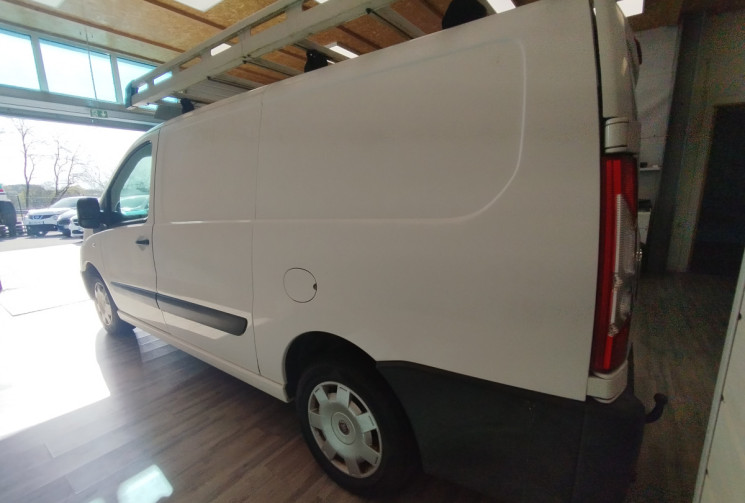 FIAT SCUDO 1.6 MJTD 16V Fourgon court 90 cv PACK PROFESSIONNEL + GALERIE + ATTELAGE 