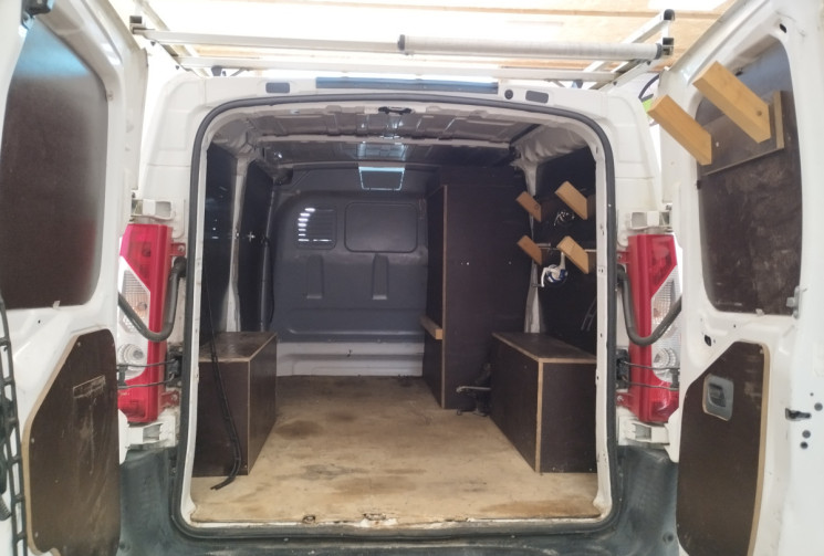 FIAT SCUDO 1.6 MJTD 16V Fourgon court 90 cv PACK PROFESSIONNEL + GALERIE + ATTELAGE 