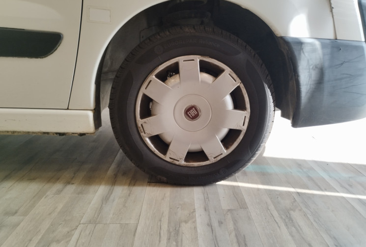 FIAT SCUDO 1.6 MJTD 16V Fourgon court 90 cv PACK PROFESSIONNEL + GALERIE + ATTELAGE 