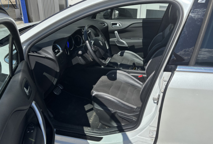 Citroën DS4 Crossback 1.6 BlueHDi 120 EAT6 120 Sport Chic