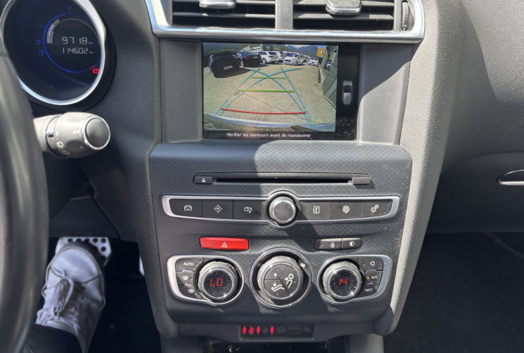 Citroën DS4 Crossback 1.6 BlueHDi 120 EAT6 120 Sport Chic