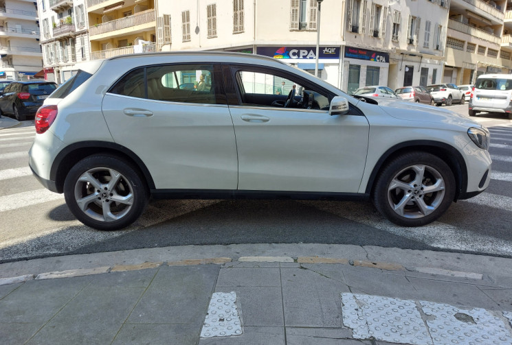 Mercedes GLA 200 1.6 i 156ch SENSATION BVA 