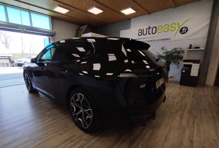 BMW iX 40 xDrive 326 cv (I20) Equateur *PACKS CONFORT, SPORT, INNOVATION*