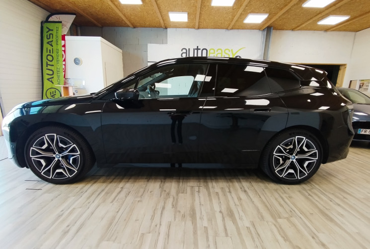 BMW iX 40 xDrive 326 cv (I20) Equateur *PACKS CONFORT, SPORT, INNOVATION*