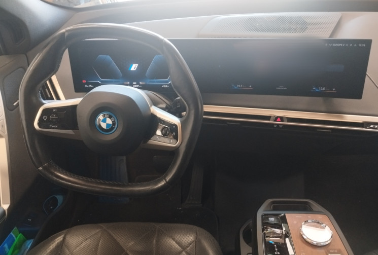 BMW iX 40 xDrive 326 cv (I20) Equateur *PACKS CONFORT, SPORT, INNOVATION*