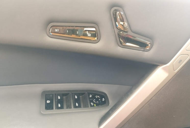 BMW iX 40 xDrive 326 cv (I20) Equateur *PACKS CONFORT, SPORT, INNOVATION*
